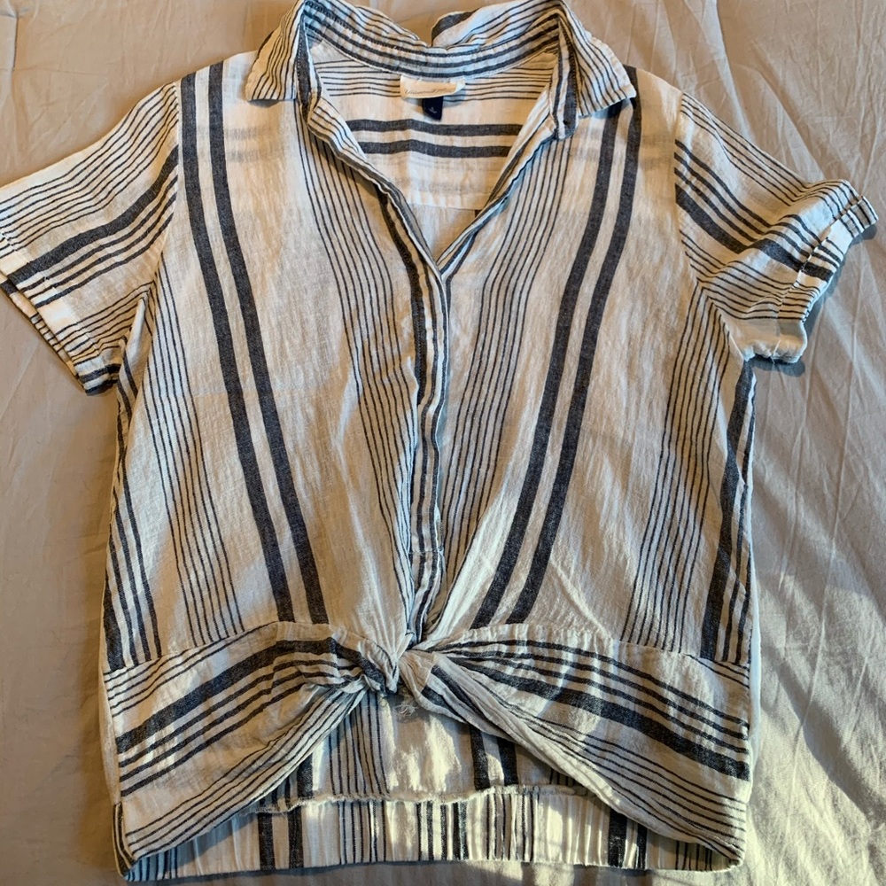 Universal Thread striped top
